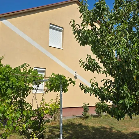Szederinda Haziko Alsoors